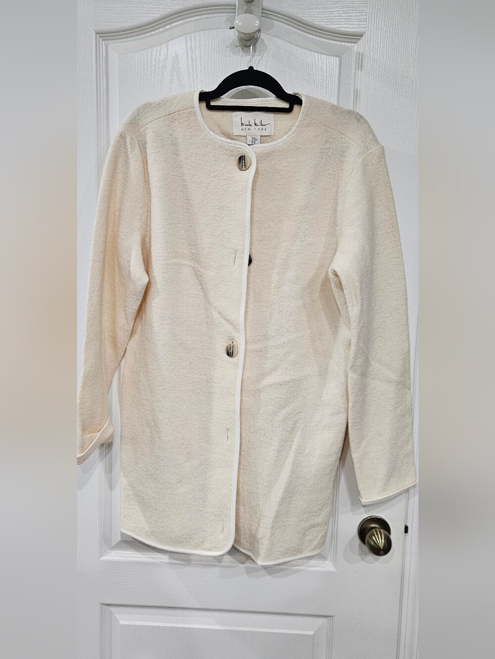 Nicole Miller Off-White Collarless Button Front Jacket